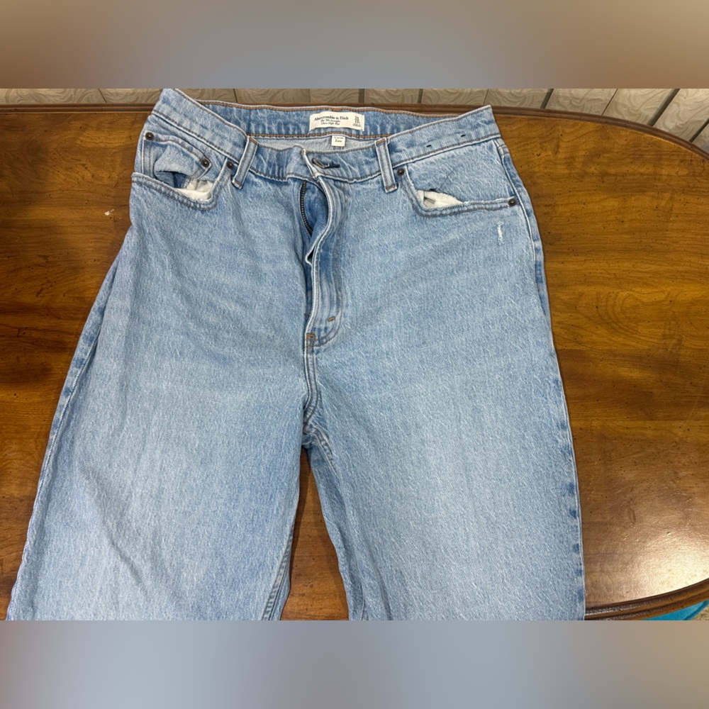Abercrombie & Fitch Ultra High Rise Blue Jeans